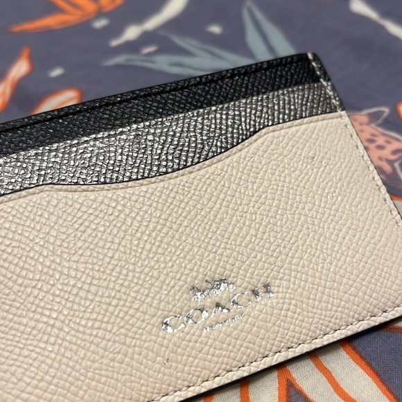 NWT Coach Slim Colorblock ID Holder - Picture 4 of 5